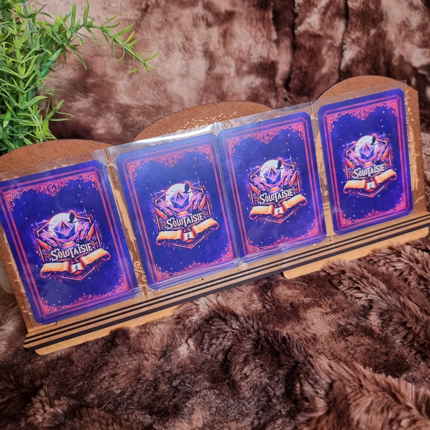 Support pour 4 cartes actives "Elfe dans les ruines"