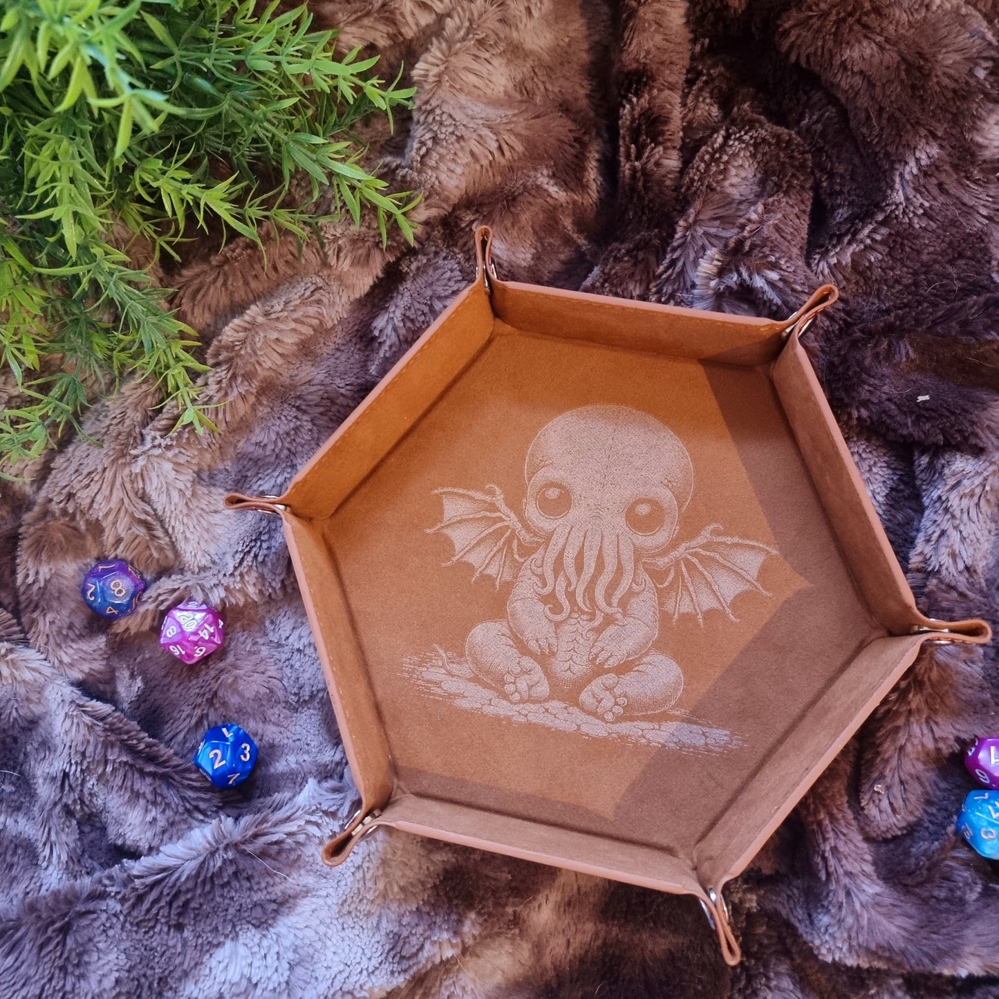 Piste à dés Hexagonale Bébé Cthulhu