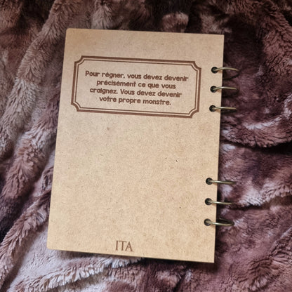 Carnet en bois Vampire la Mascarade Personnalisable