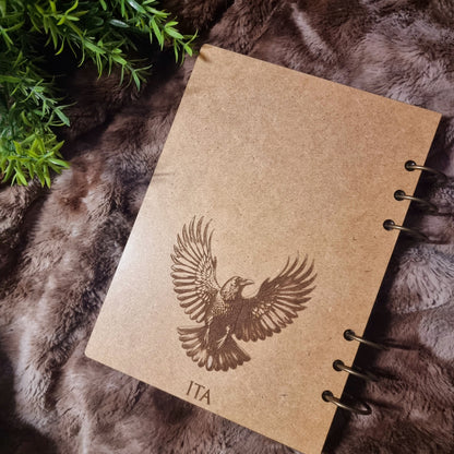 Carnet en bois Corbeau sur les montagnes