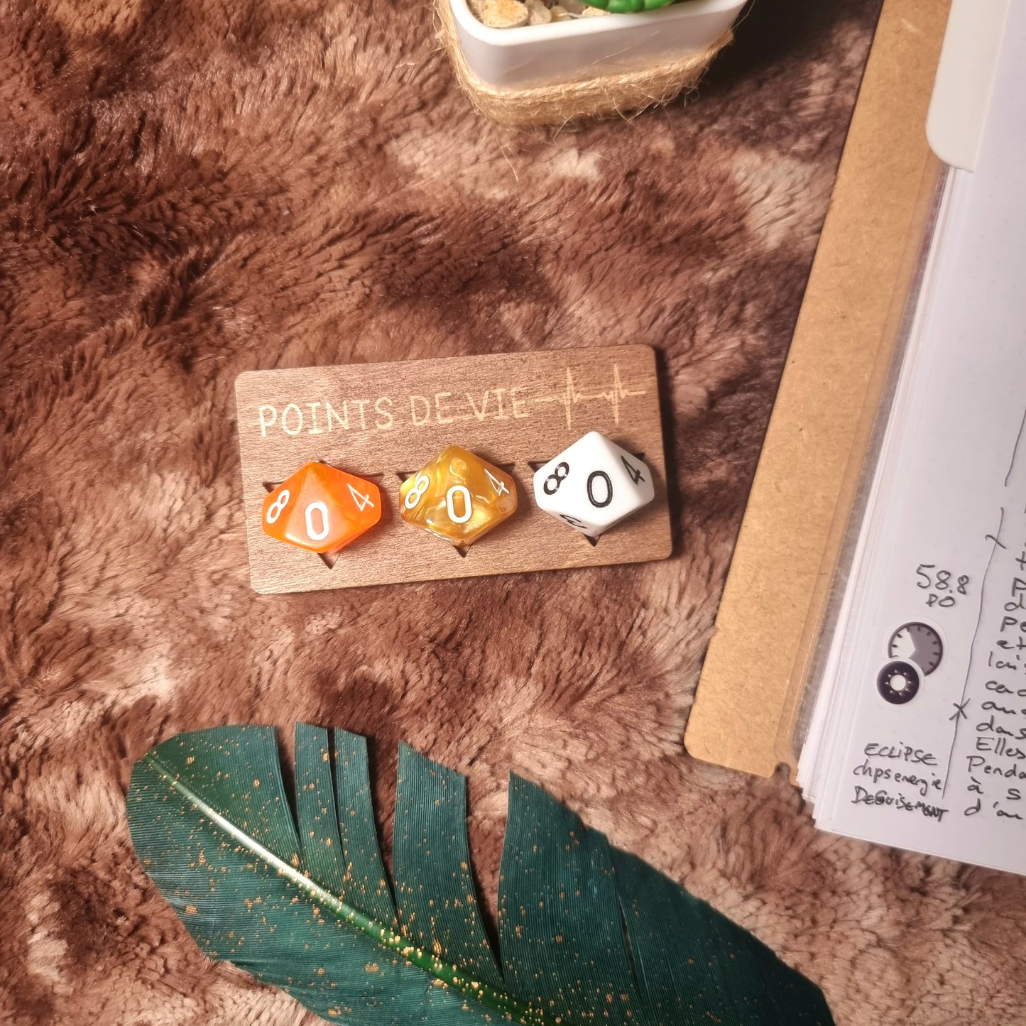 Suivi des points de vie + 3 dés aléatoires